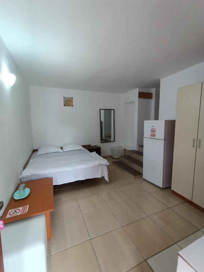 Hotel La Mariana Vama Veche Zewnętrze zdjęcie