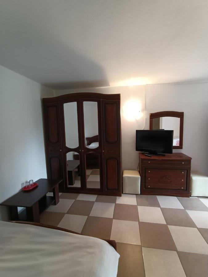 Hotel La Mariana Vama Veche Zewnętrze zdjęcie